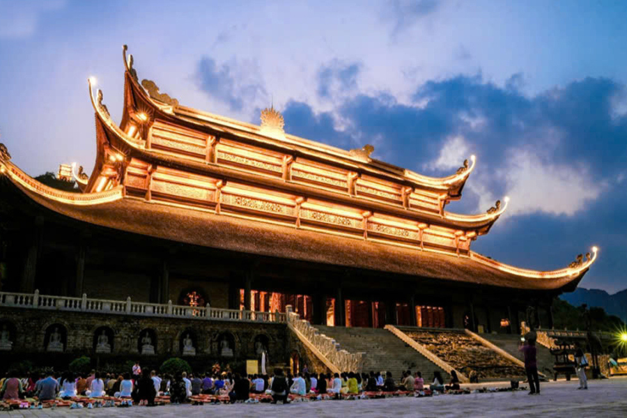 Khám Phá Chùa Tam Chúc - Quần Thể Linh Thiêng Giữa "Vịnh Hạ Long Trên Cạn"