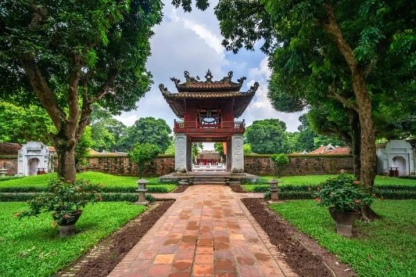 du lịch việt nam 13 ngày 12 đêm