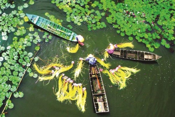 Du lịch miền Tây