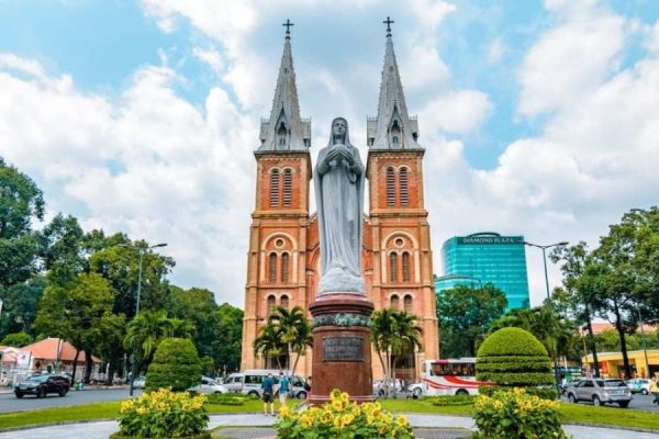 Nhà thờ Đức Bà