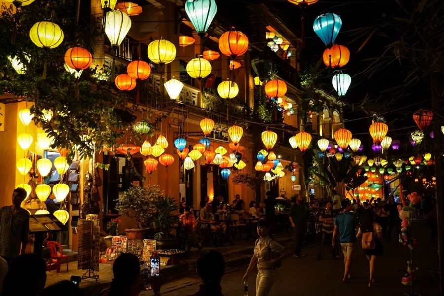 Phố đèn lồng Hội An