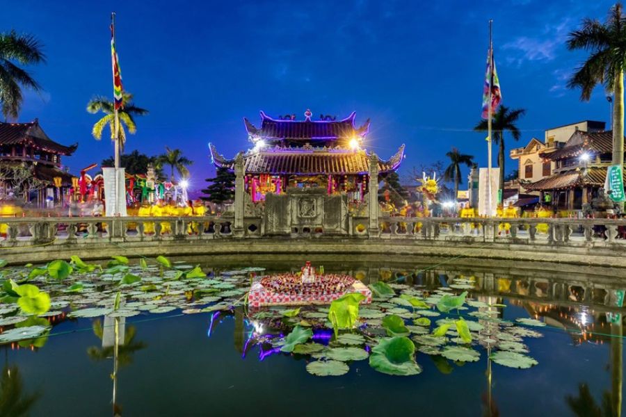 Phủ Dầy: Trung Tâm Tín Ngưỡng Thờ Mẫu & Lễ Hội Hành Hương Nổi Bật Việt Nam